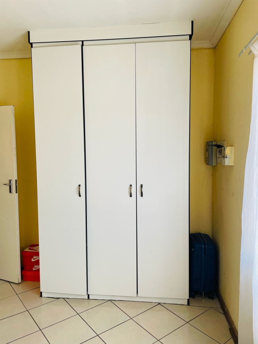 1 Bedroom Property for Sale in Rustenburg Central North West